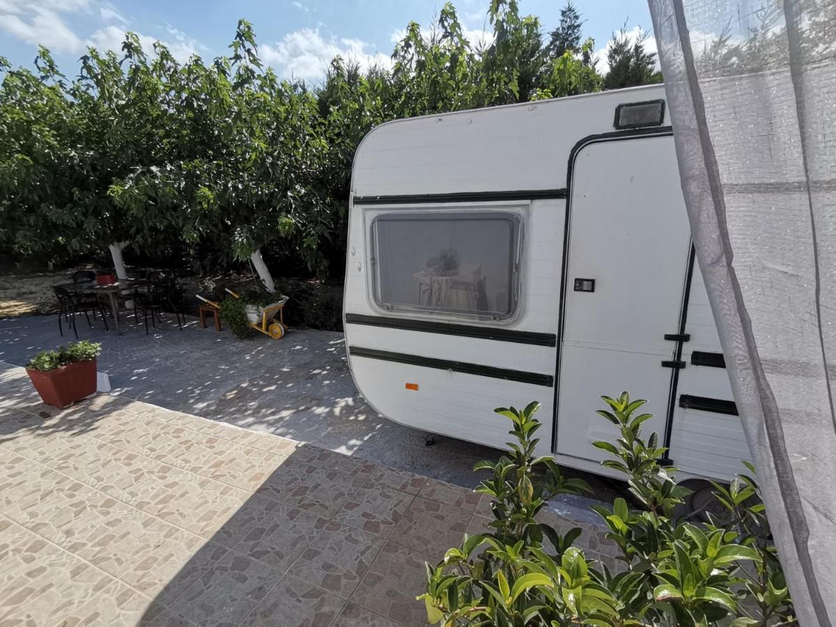 Hotel Green Garden Caravan Agrilia Exterior foto
